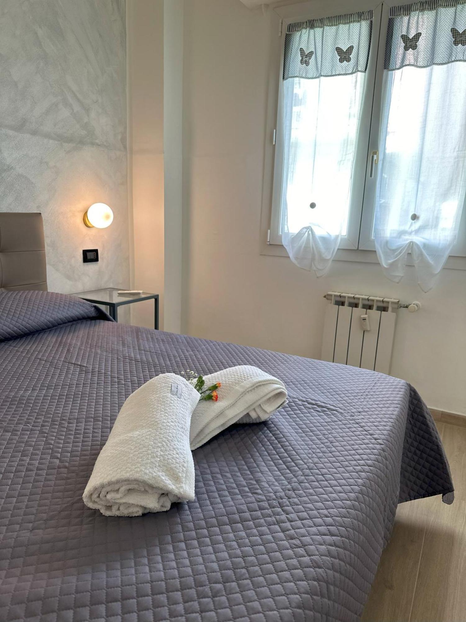 La Papera Sciocca Apartment La Spezia Bagian luar foto